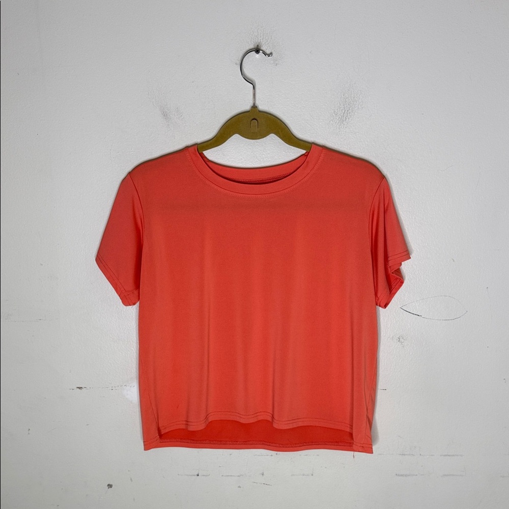 Real Essentials Coral Short Sleeve Women's Cropped Length Athletic Tee Large